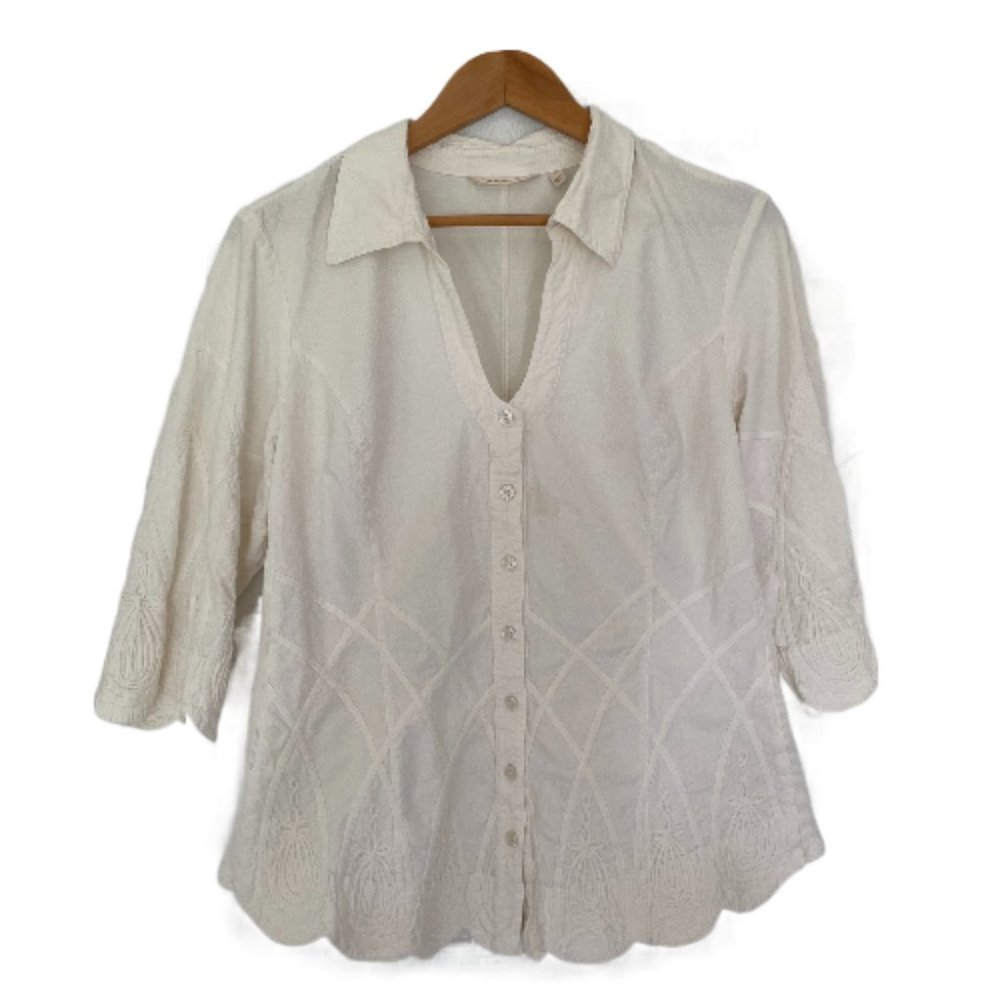 Soft Surroundings Embroidered Scalloped Stretch Button Down